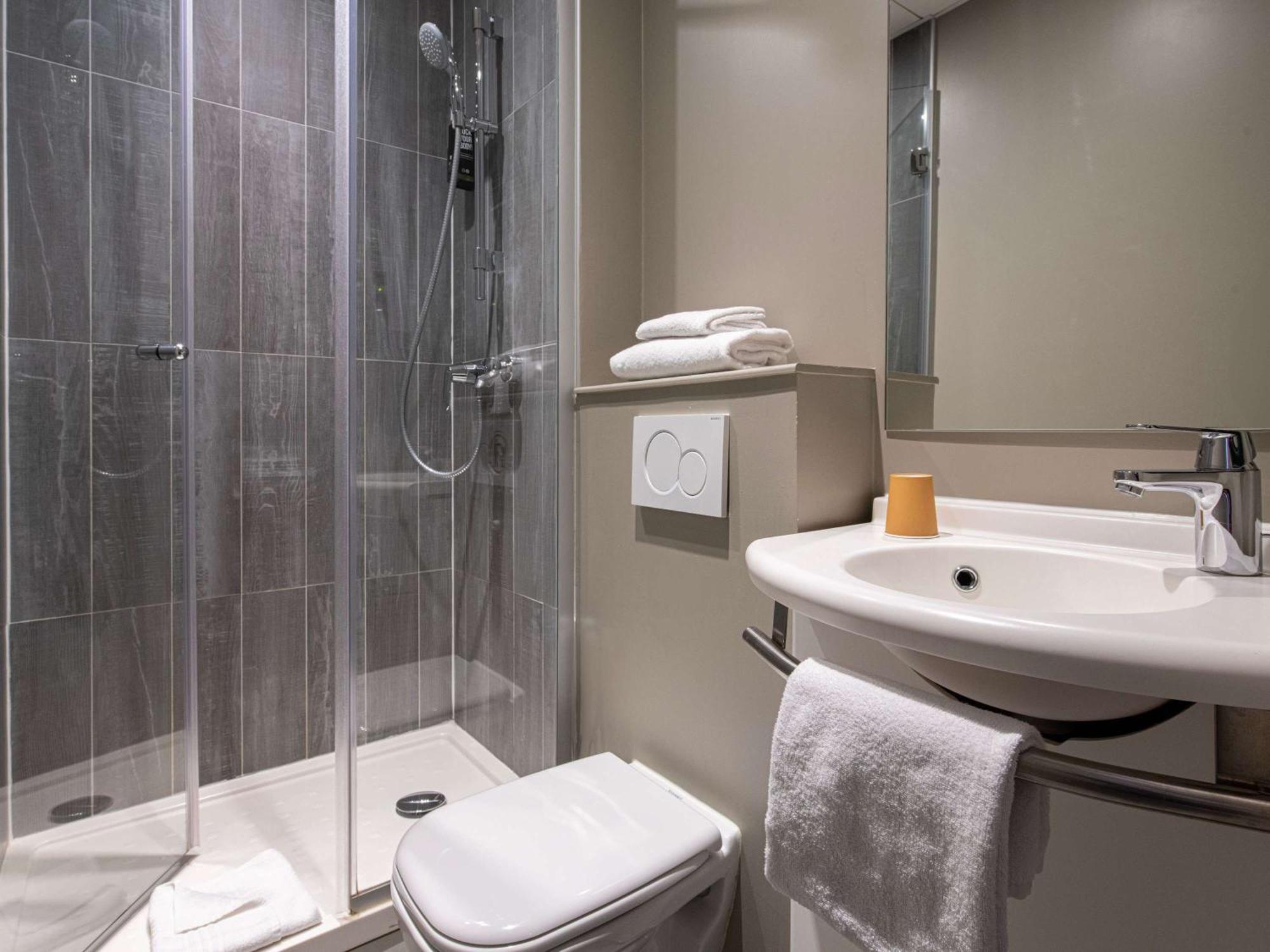Hotel Ibis Paris Avenue De La Republique Esterno foto